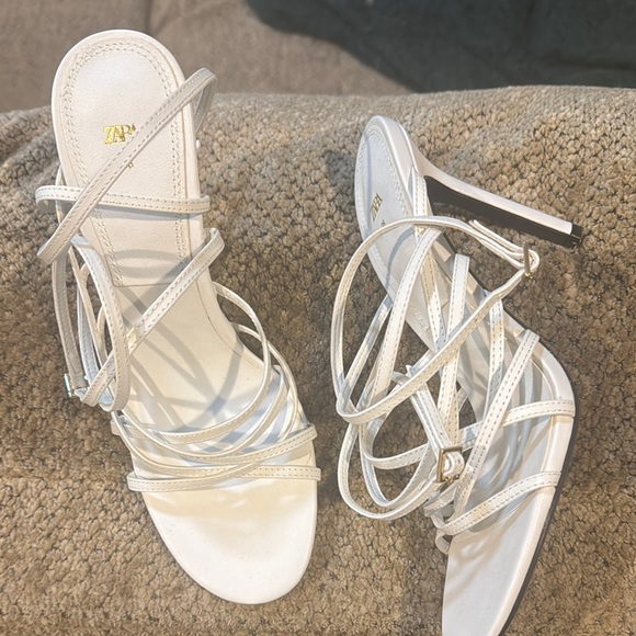 Zara White Strappy Women's Sandals - Picture 1 of 3